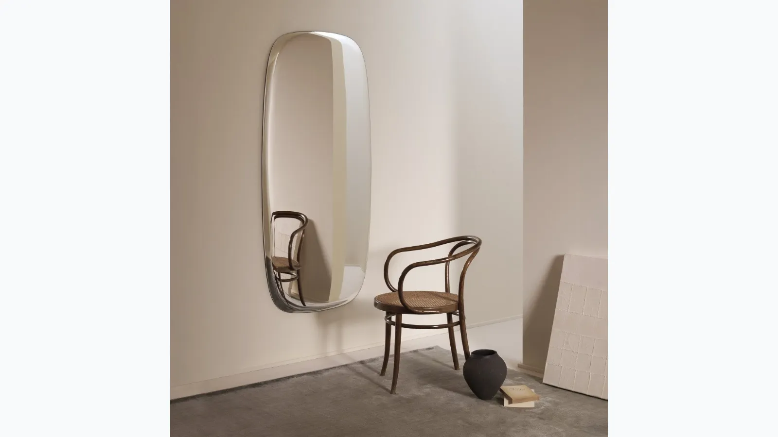 Liar Mirror by Glas Italia