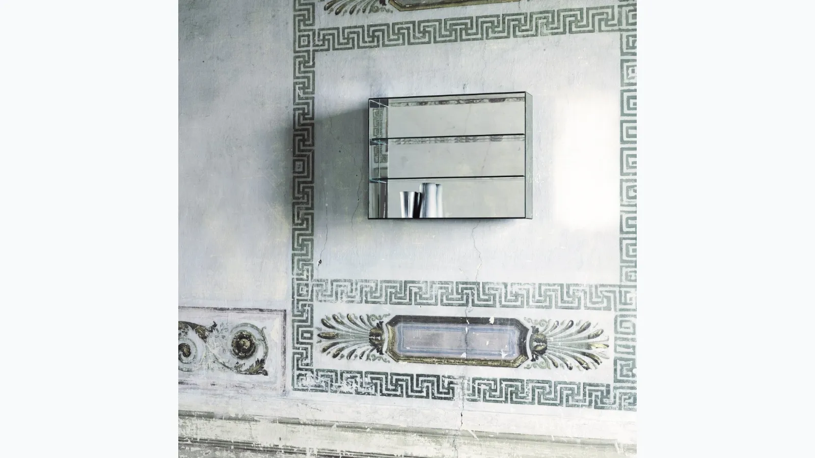 Shelf Mirror Mirror by Glas Italia