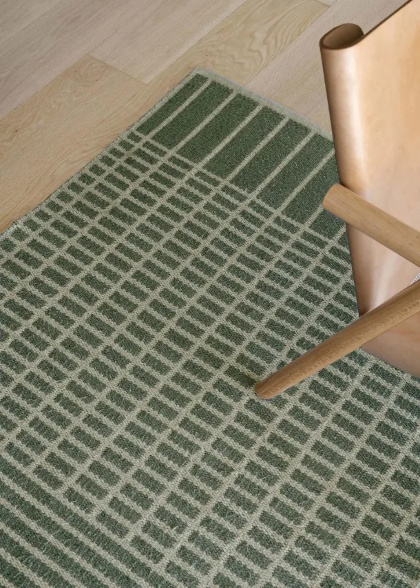 Mustache MIAB rug by Kristalia