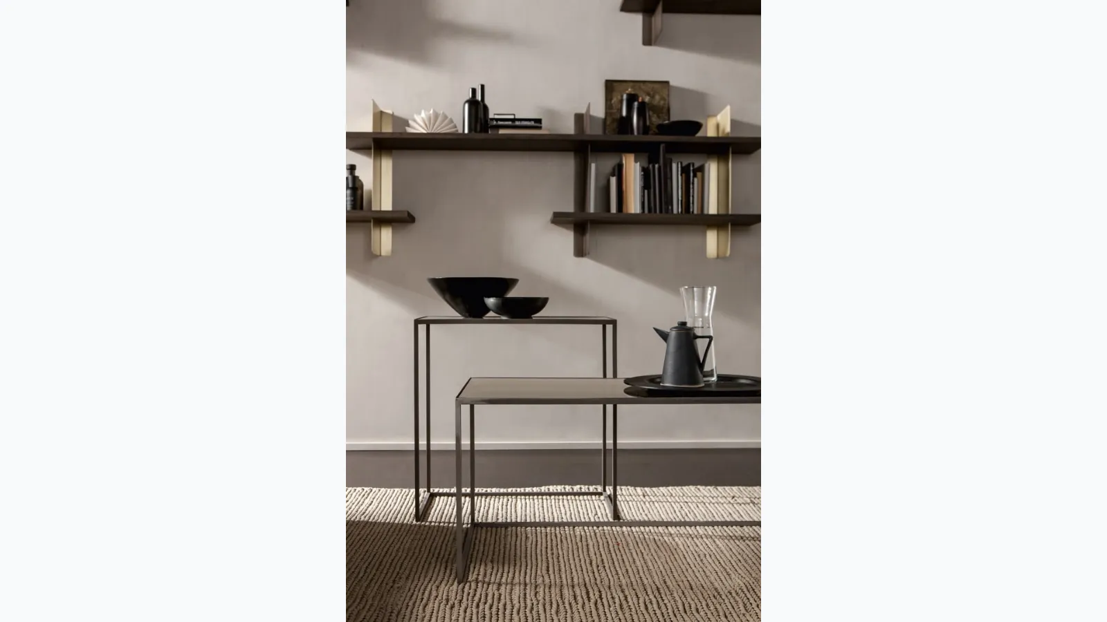 Rectangular Narciso coffee table by Cantori.