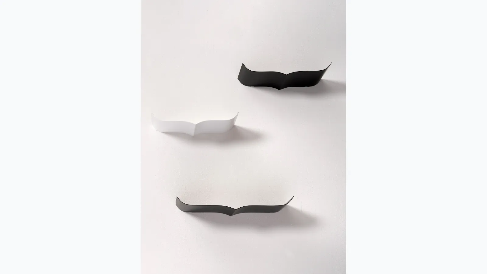 Steel shelf Nori by Opinion Ciatti