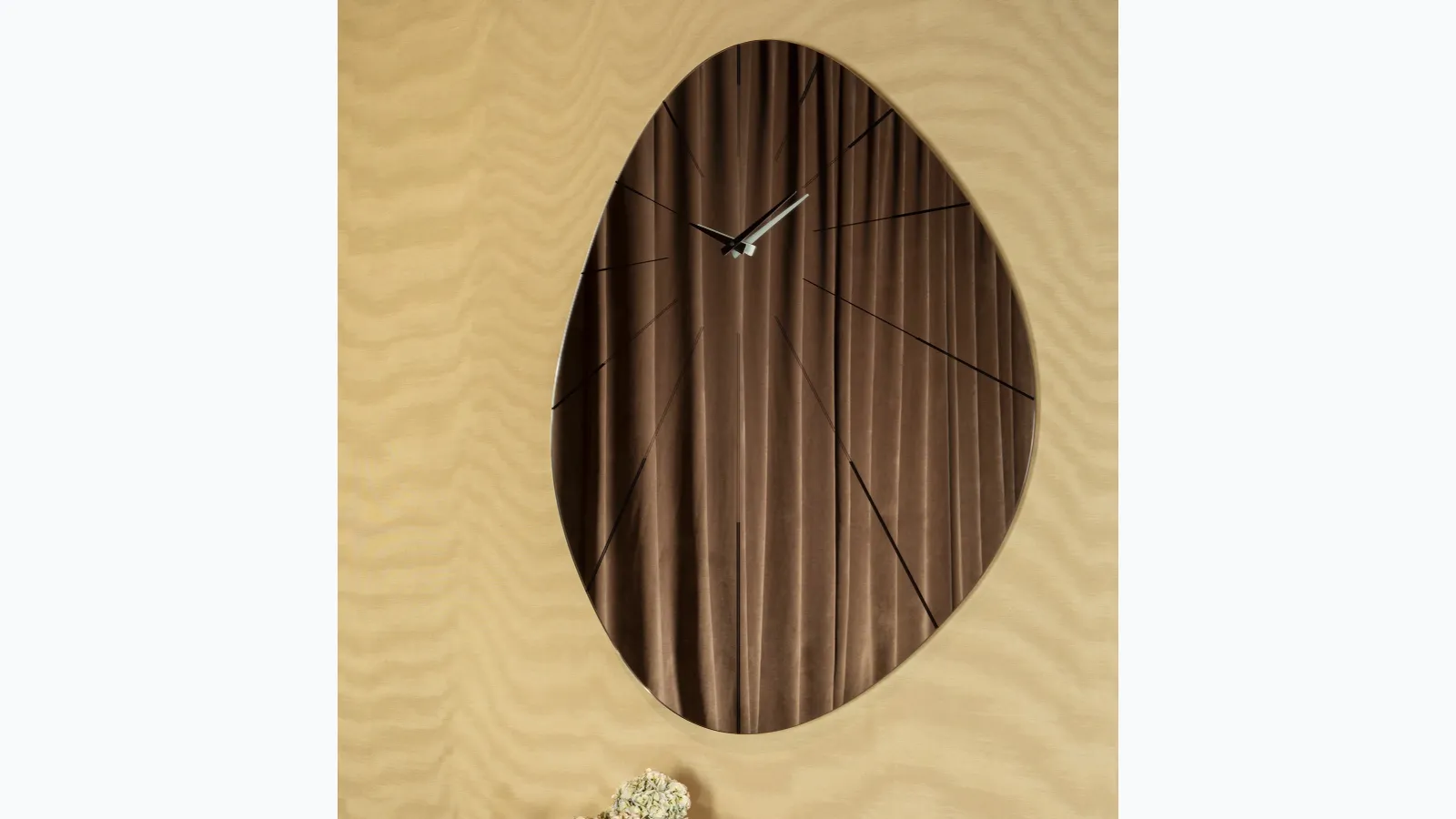 Enigma mirror glass clock by Tonin Casa.