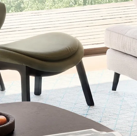 Lazy pouf in fabric by Calligaris.