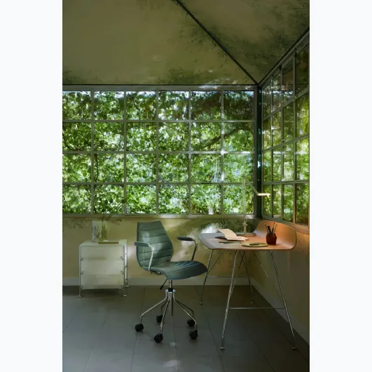 Earl of Wood writing desk by Kartell
