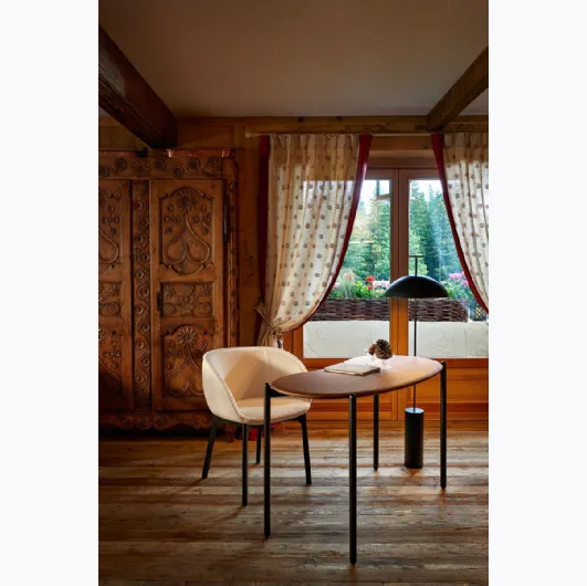 Lunat writing desk by Kartell