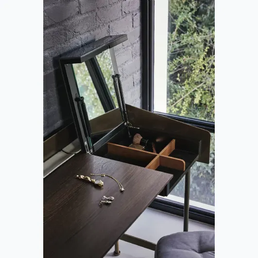 Secret writing desk by Bontempi