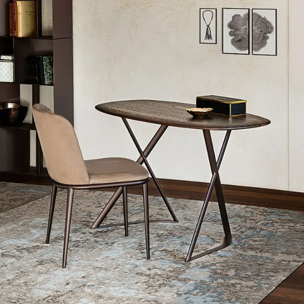 Tahiti writing desk by Cattelan Italia.