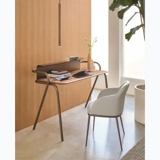 Vela writing desk in canaletto walnut wood by Riflessi