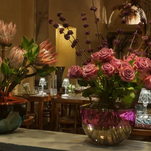 Shibuya vase in Kartell's plexiglass