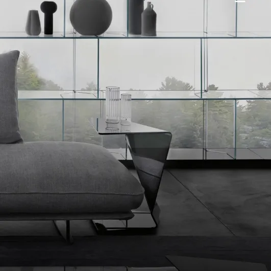 Sigmy coffee table in curved black glass by Fiam.