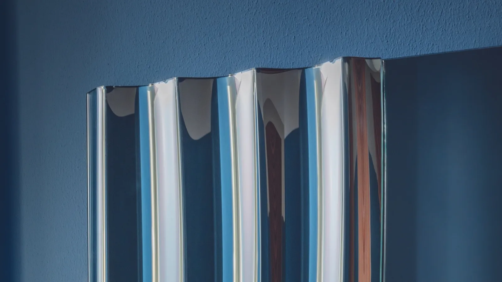 Calligaris' Mirror Curtain