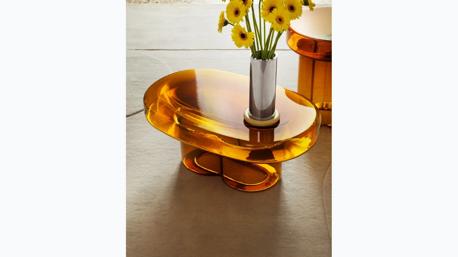 Soda Oval coffee table by Miniforms