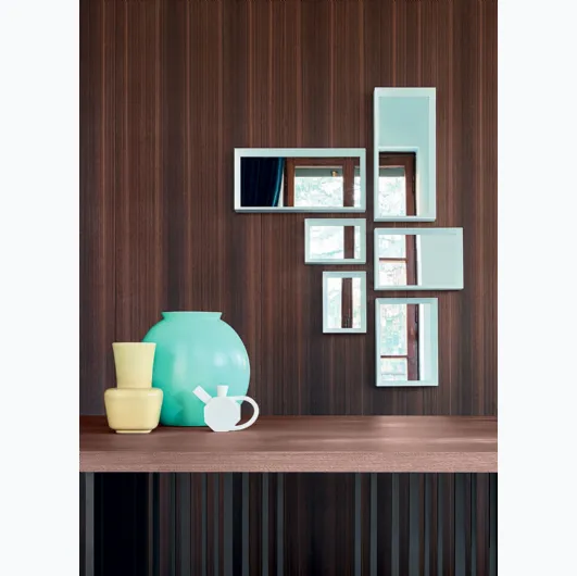 Decorative mirrors with lacquered frame D-950-1 by Molteni & C
