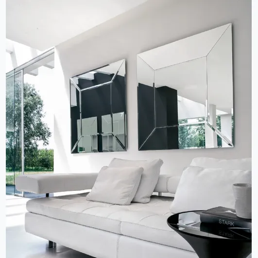 Constantia mirror by Tonin Casa