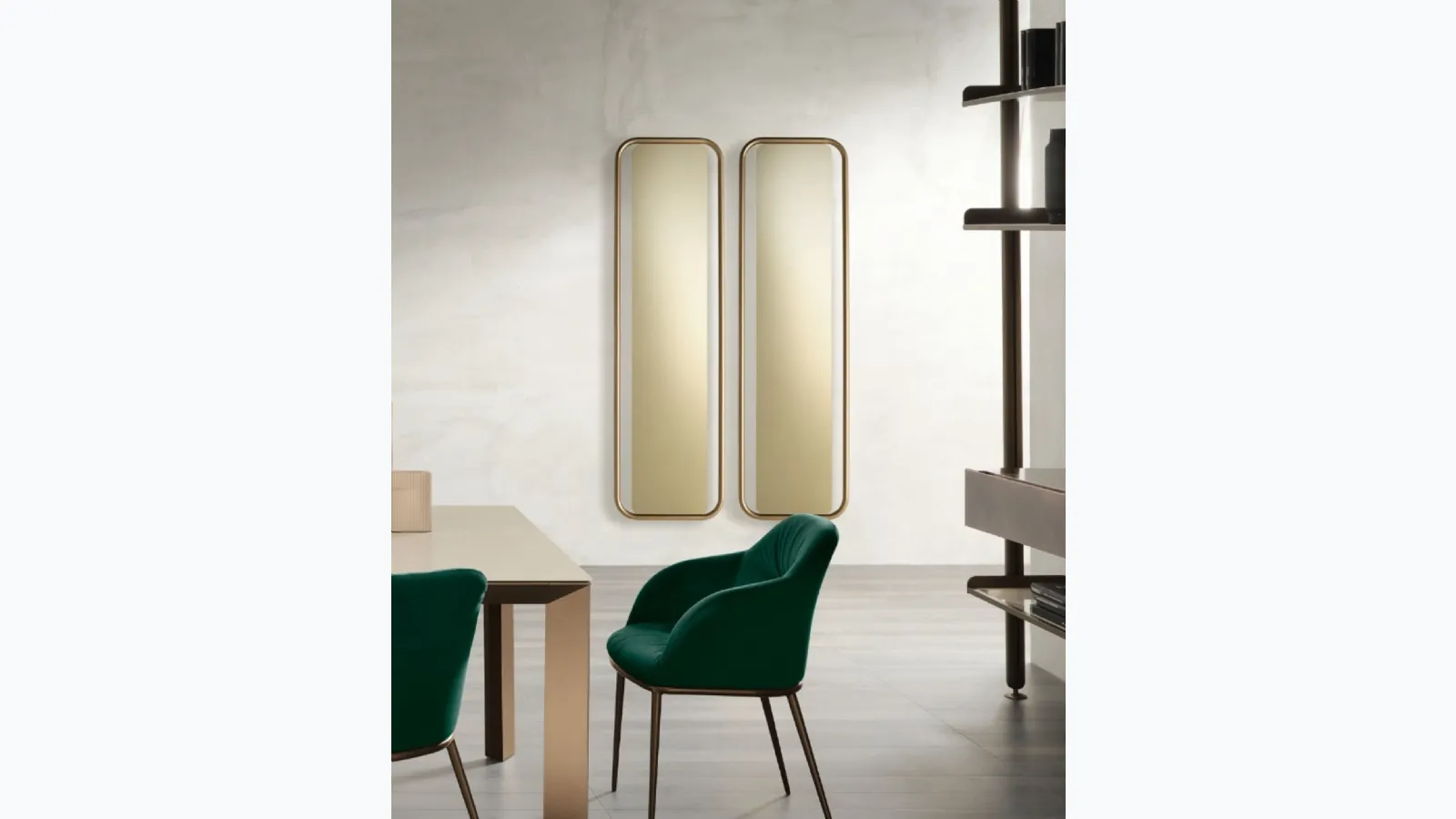 Iris mirror with metal frame by Riflessi.