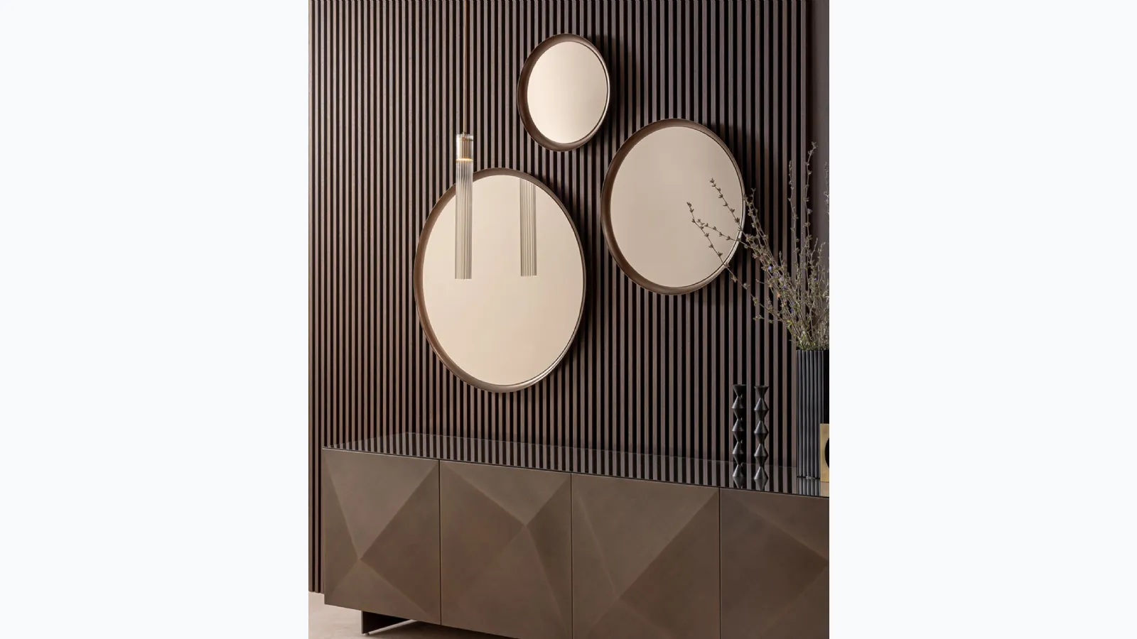 Mirror Ring with metal frame by Riflessi.