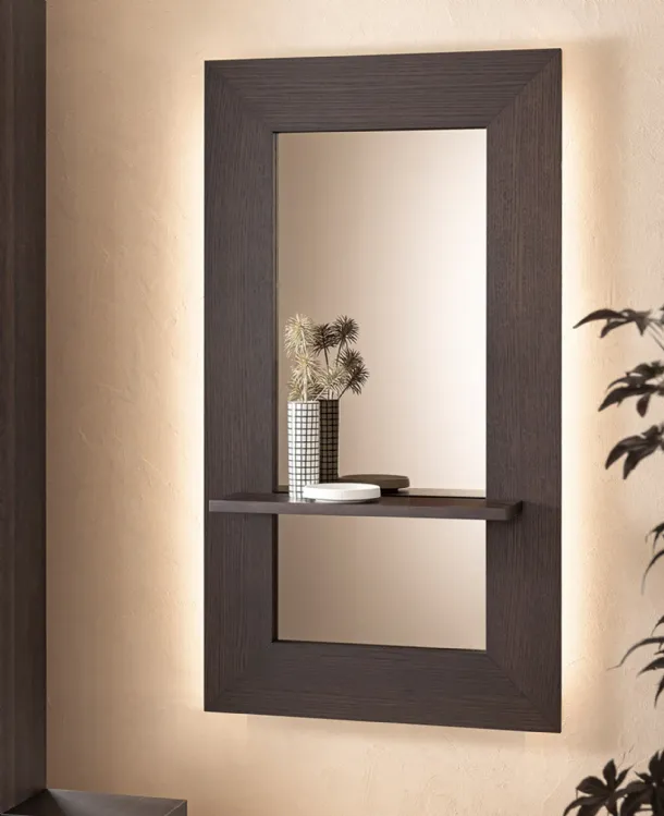 Sibilla mirror with wooden frame and Reflects shelf.