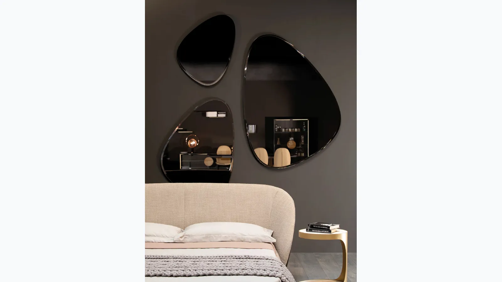 Stone Elite mirror with perimeter beveling by Tonin Casa