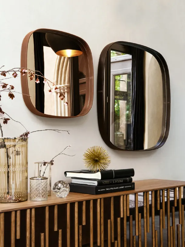 Vega mirror with frame in real leather by Tonin Casa
