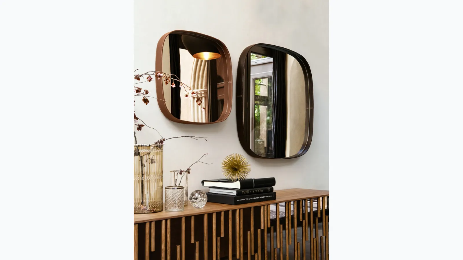 Vega mirror with frame in real leather by Tonin Casa