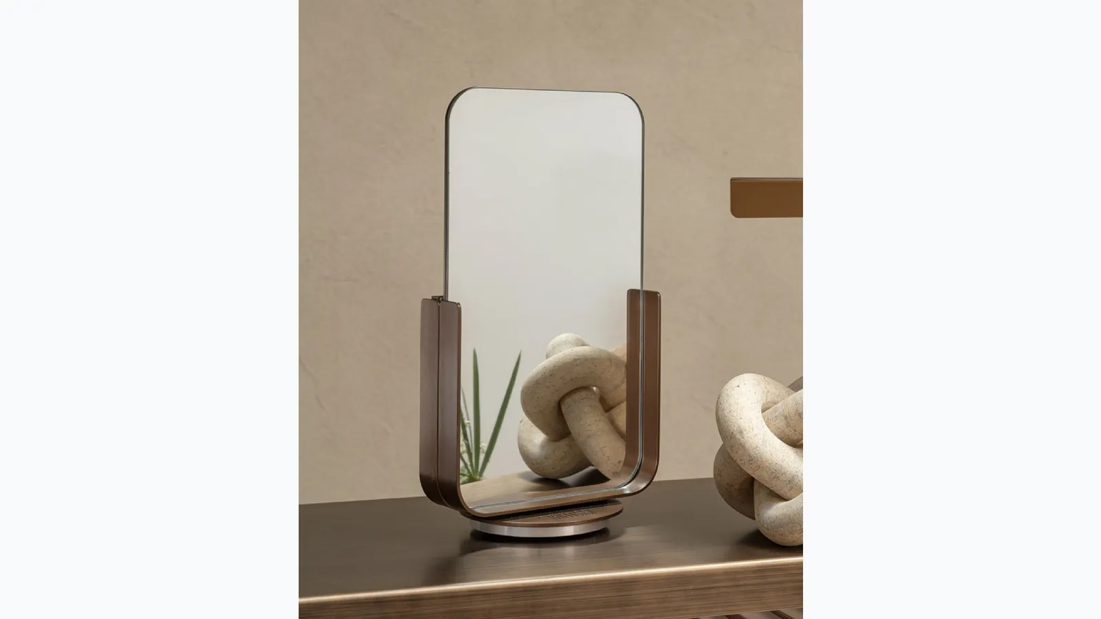 Verona metal table mirror by Riflessi