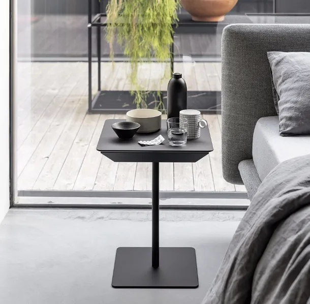 Kristalia's Tag coffee table