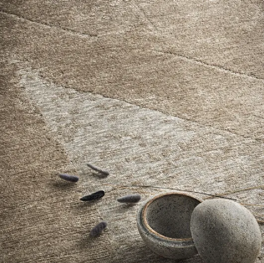 Madras rug by Cattelan Italia.