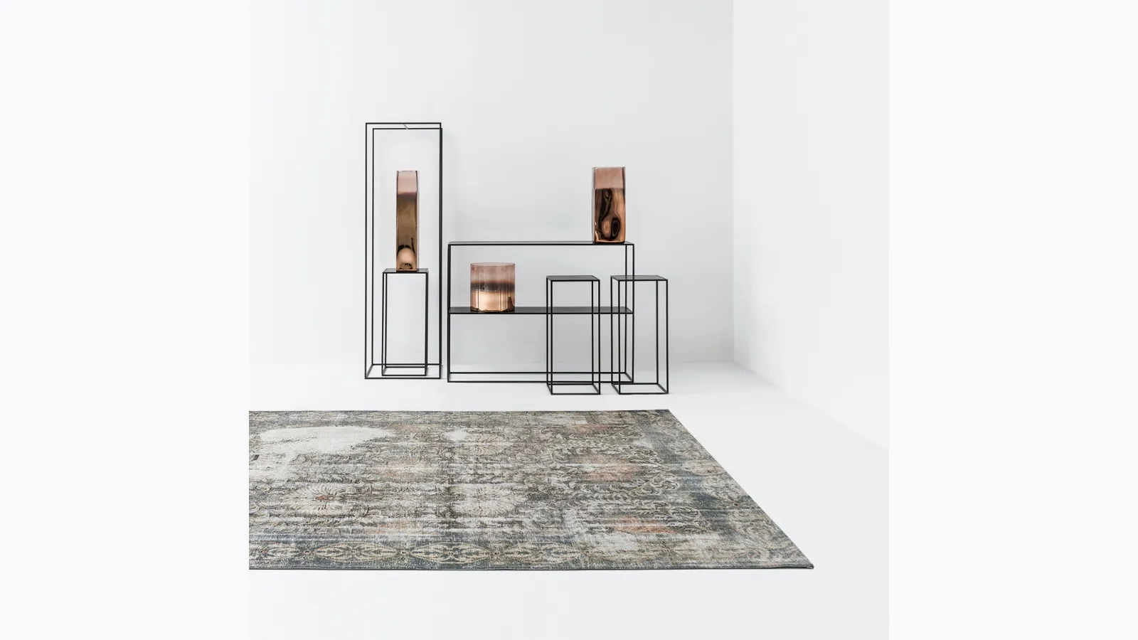 Superdigit Merav carpet by Adriani and Rossi