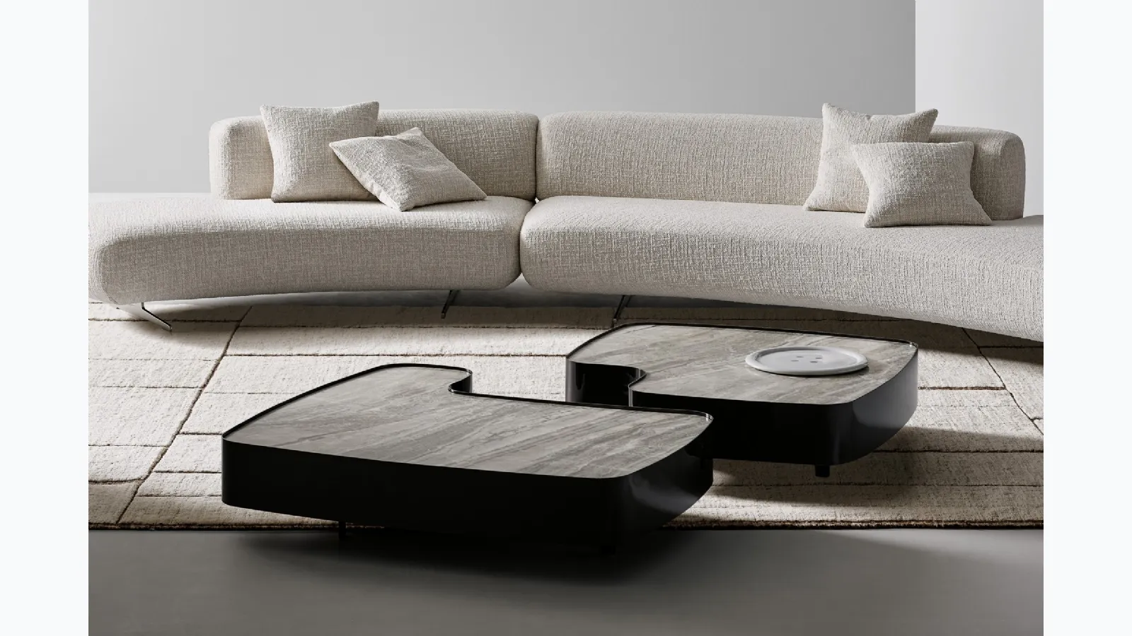 Aspen coffee table with ceramic top by Bonaldo