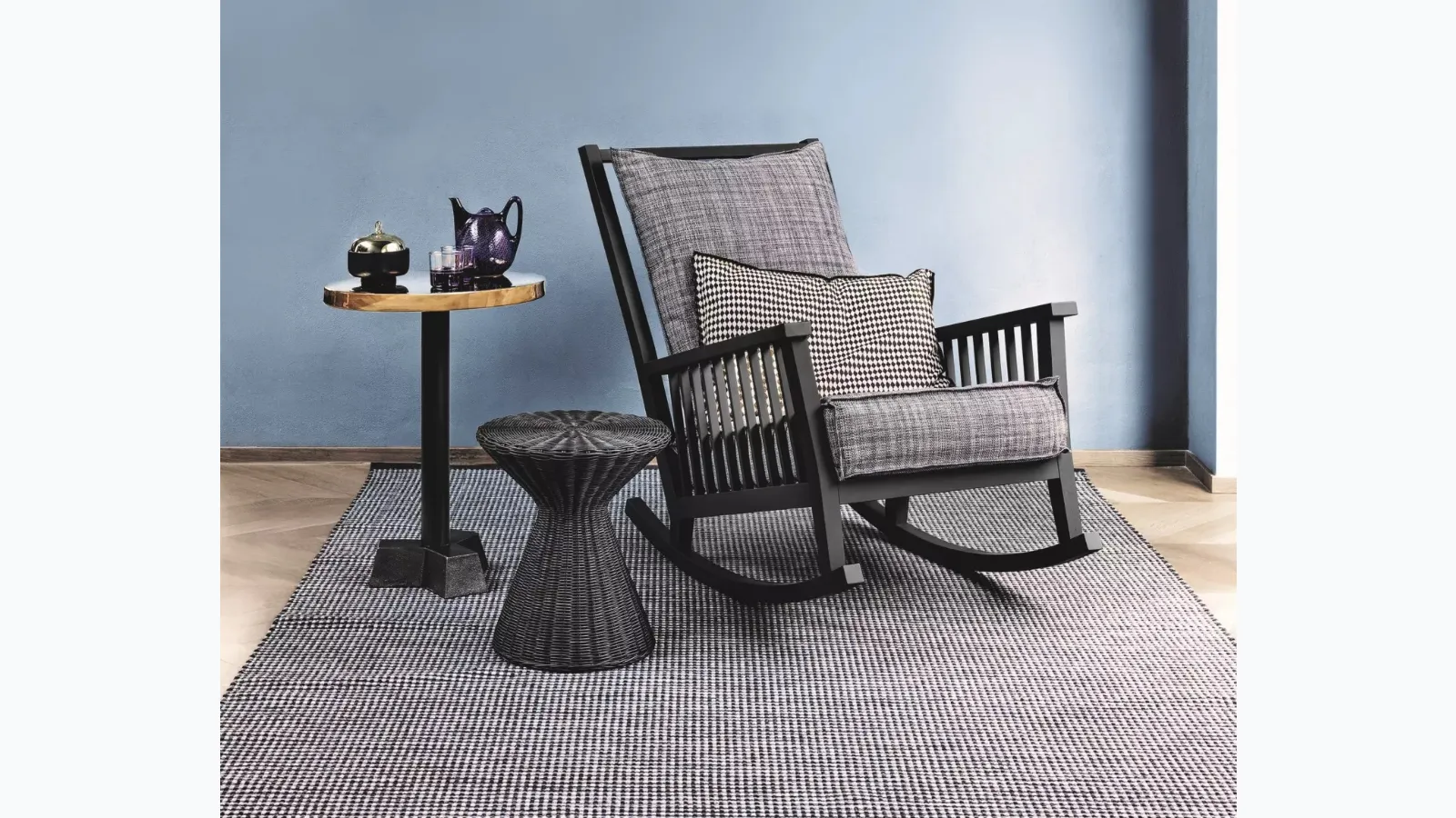 Bolla 12 small table in woven rattan by Gervasoni.