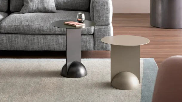 Round design coffee table Combination in metal by Bonaldo.