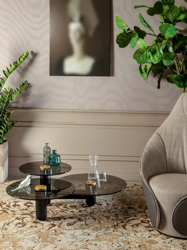 Round coffee table Cosmo with glass top and solid wood base by Tonin Casa