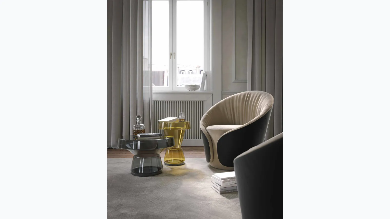 Giudecca coffee table made of blown glass by Tonin Casa.