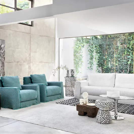 Concrete coffee table Inout 44 by Gervasoni.