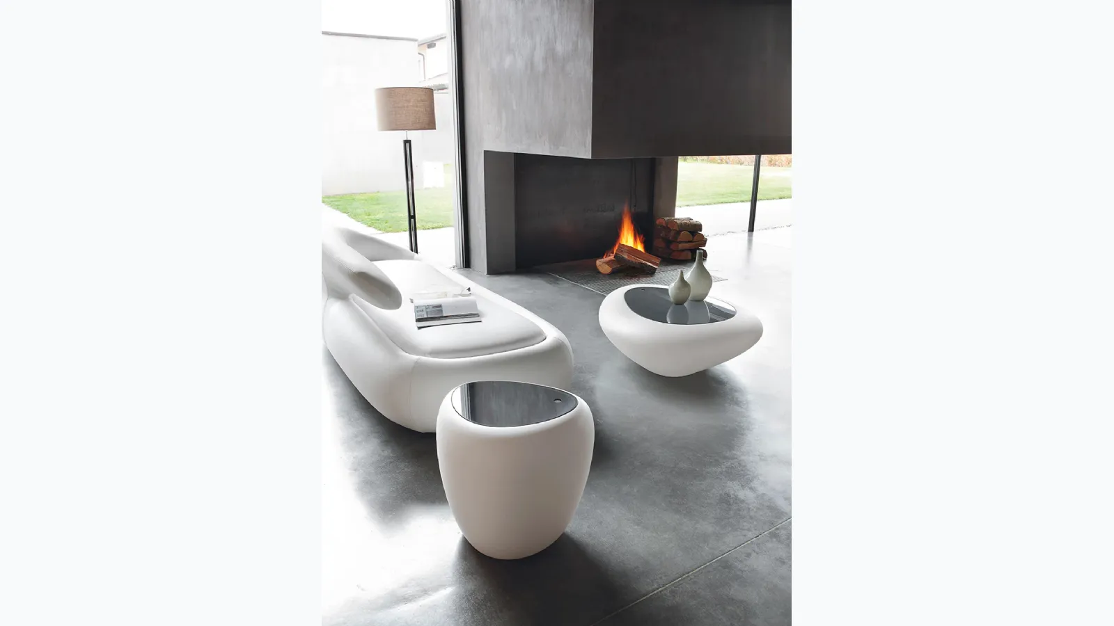 Plexiglass coffee table Ios by Tonin Casa