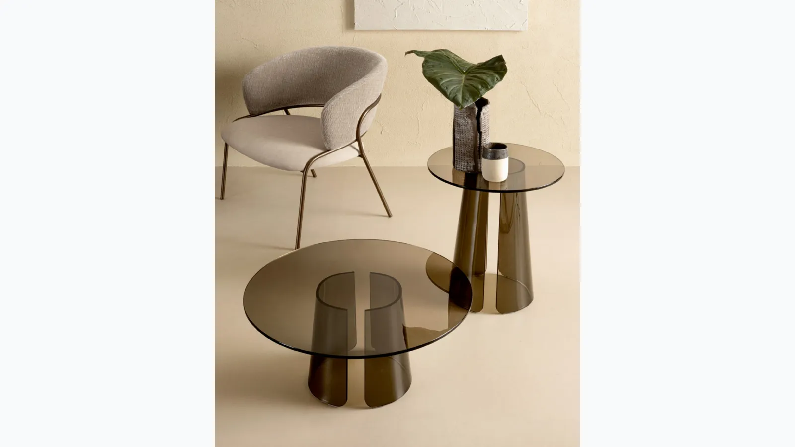 Kono coffee table in transparent bronze-tinted crystal by Riflessi
