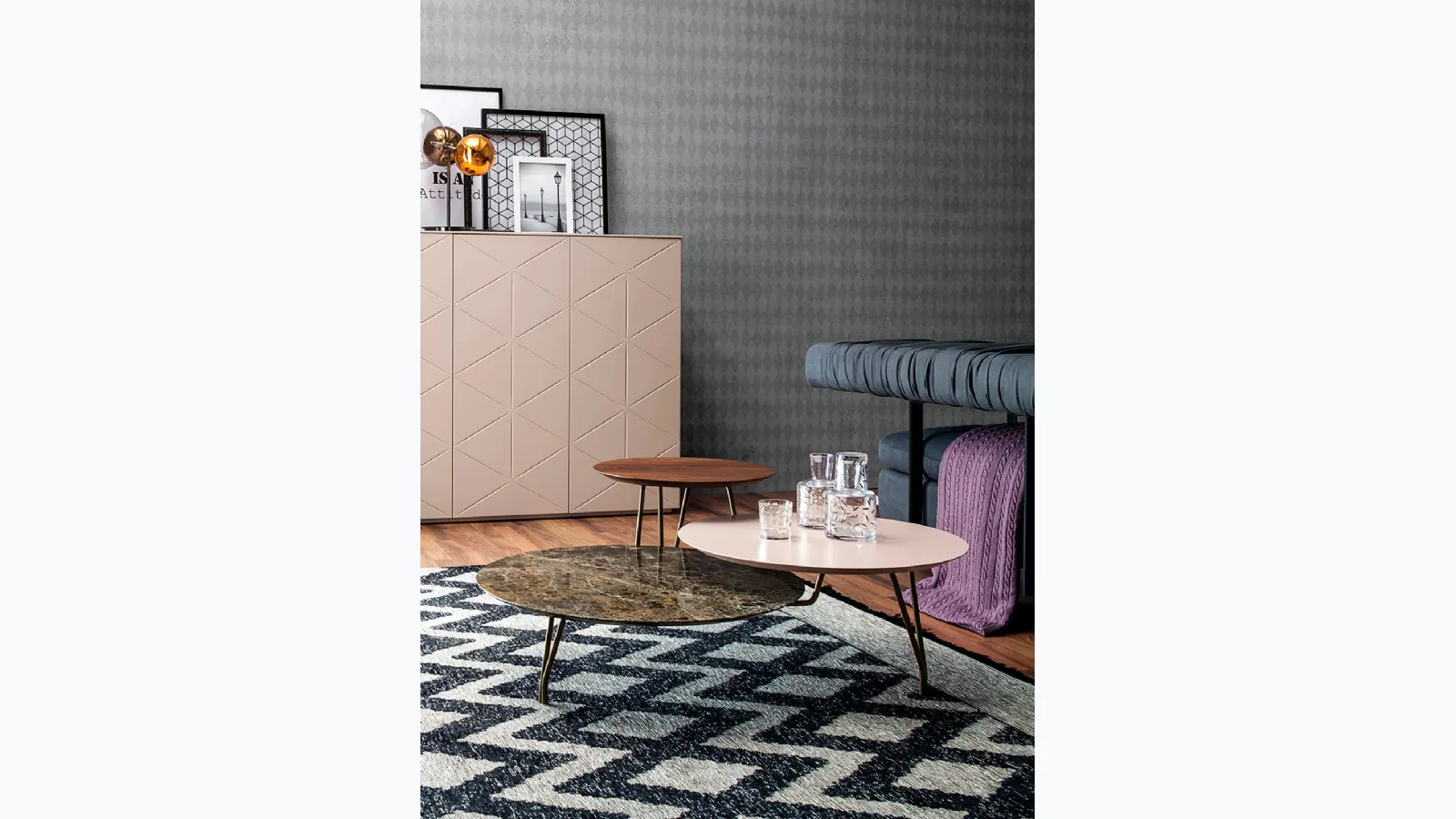 Metal coffee table with MDF top covered in lacquered, wood or marble by Tonin Casa.