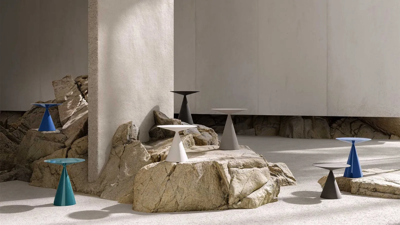 Micro Clay coffee table in matte and glossy lacquered finish by Desalto