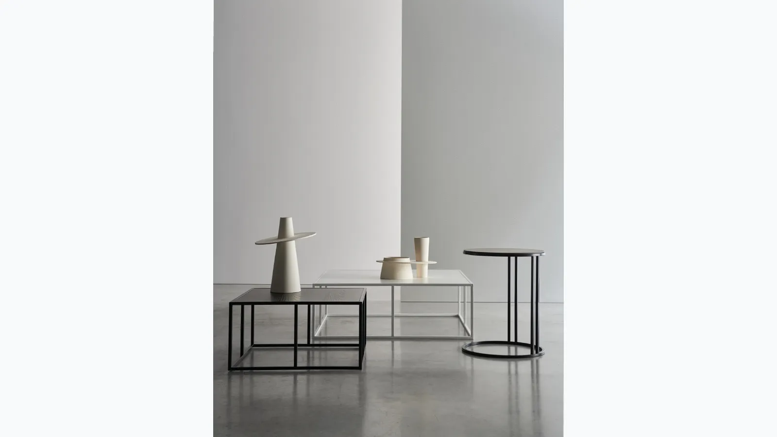 Orion coffee table by Twils