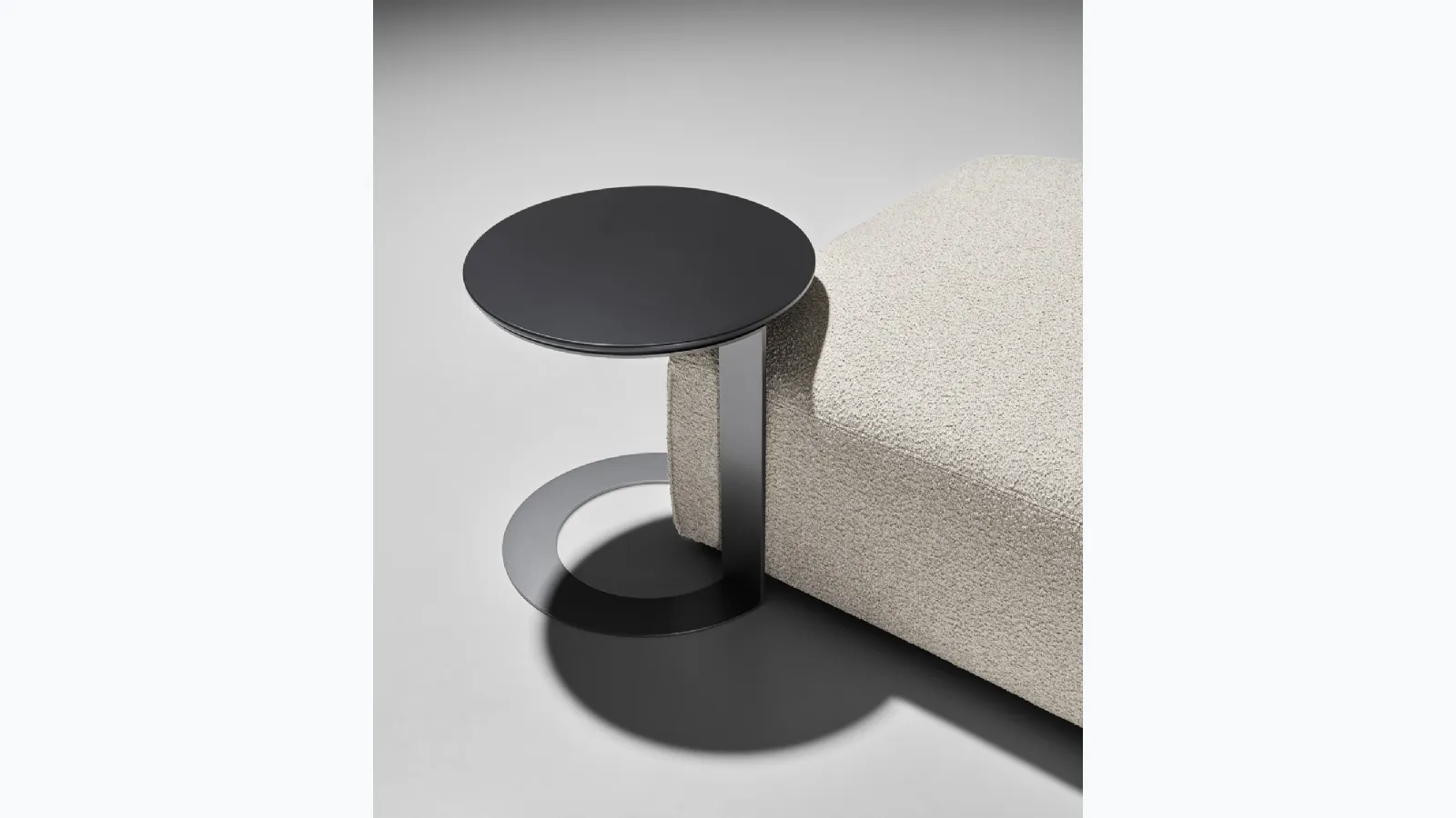 Twils' Otto coffee table