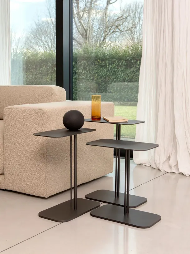 Skyline metal coffee table by Tonin Casa.