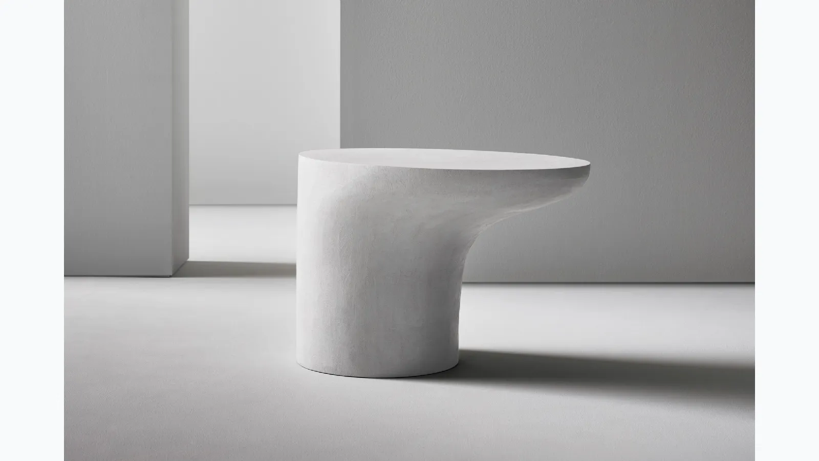 Sloan side table in polyurethane by Bonaldo