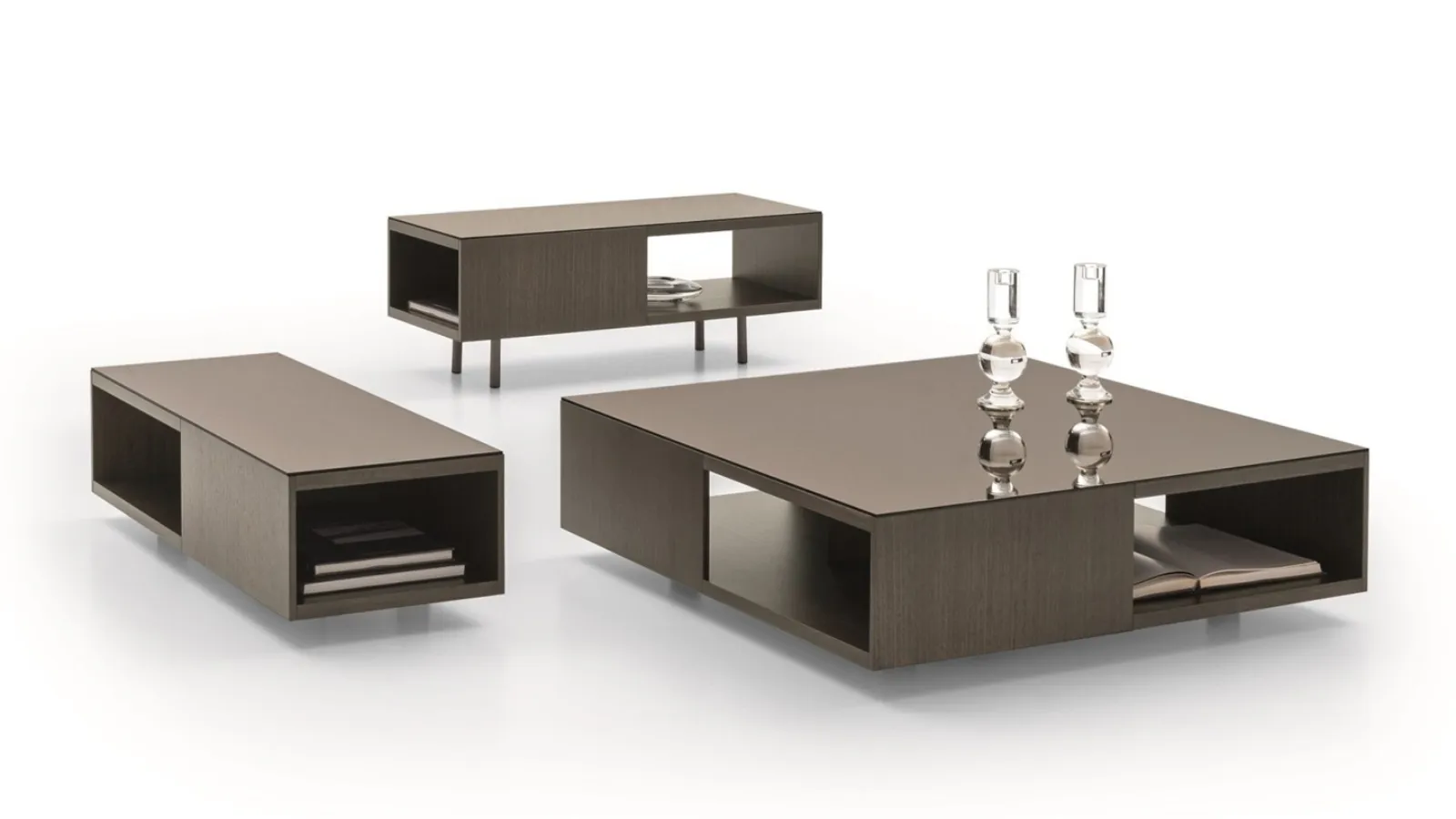 Union/Urban coffee table with mirror top by Ditre Italia.