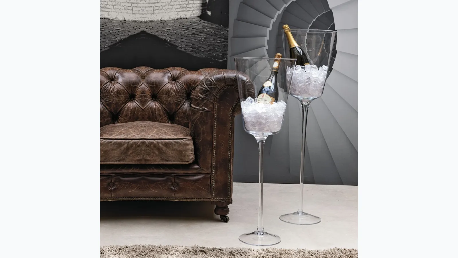 King glass goblet vase by Adriani and Rossi