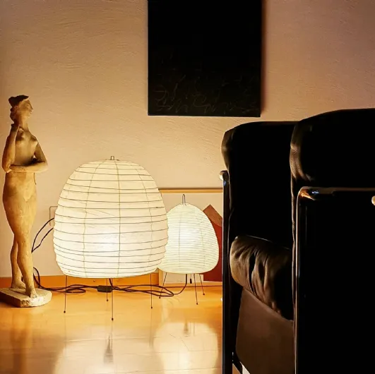 Floor lamp made of washi paper Akari 20N by Vitra.