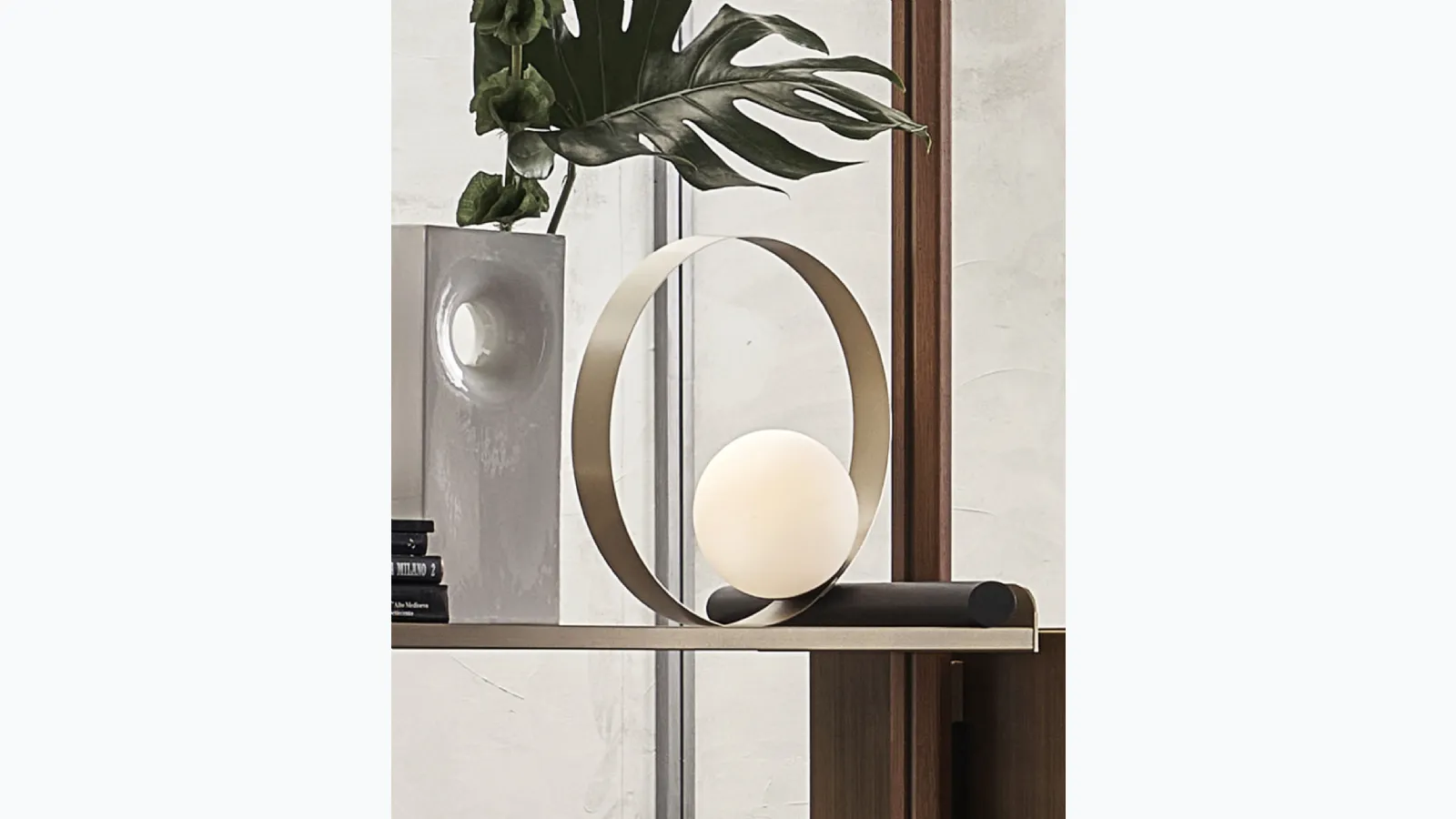 Bubble T table lamp by Riflessi.
