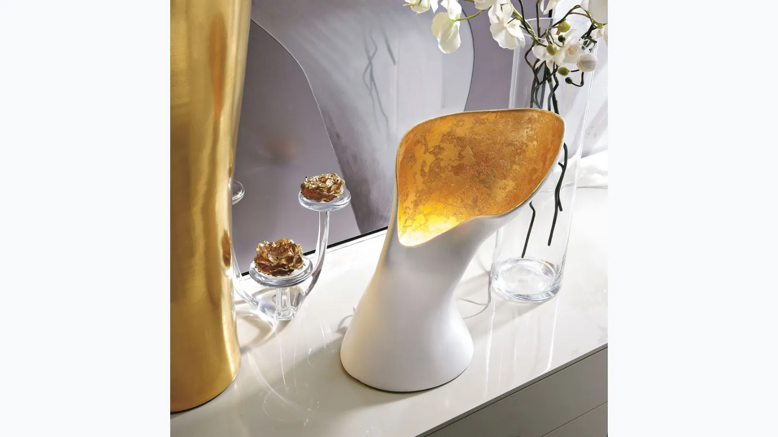 Camelia ceramic table lamp by Adriani and Rossi.