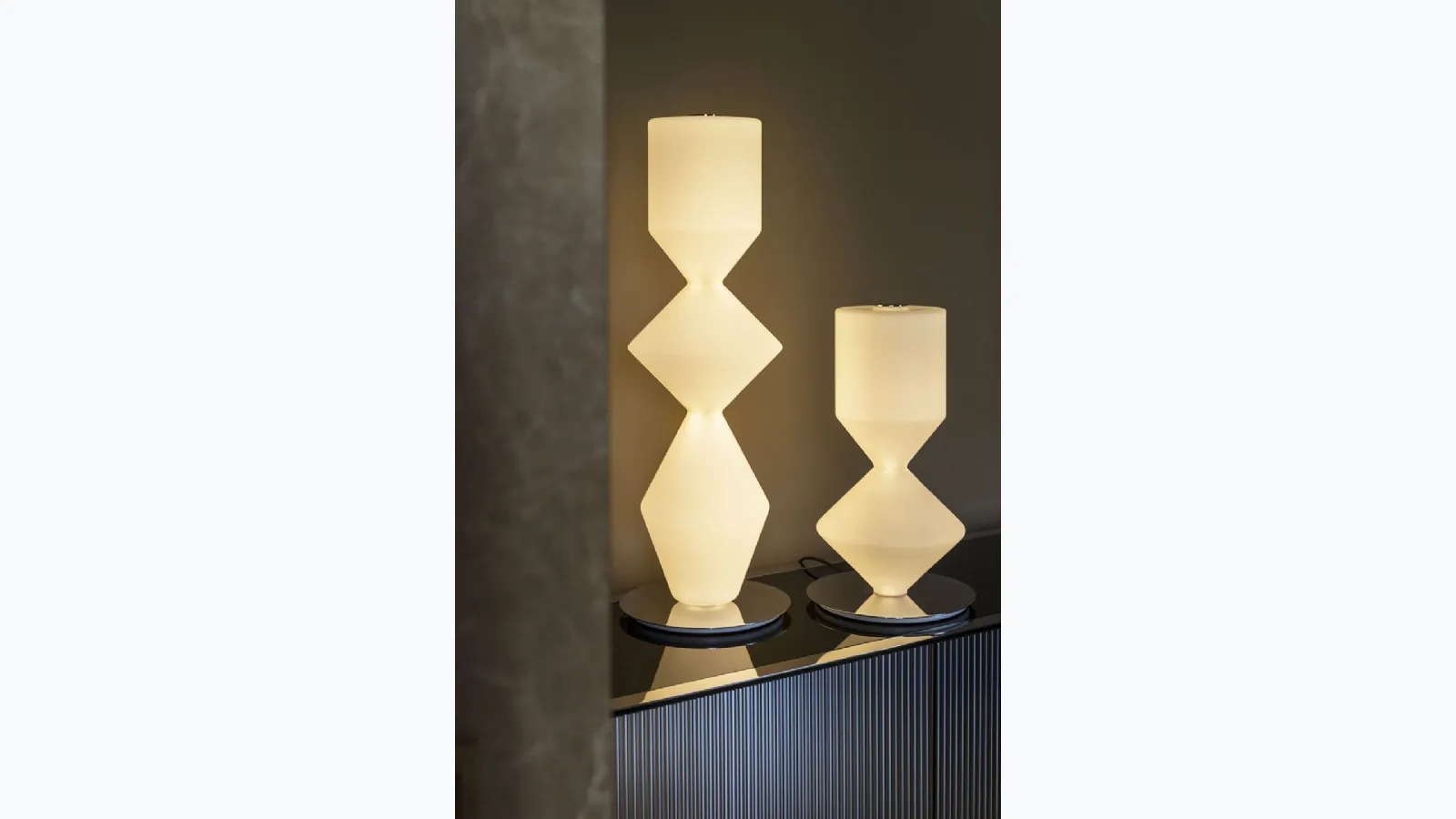 Costantina Opal table lamp by Mogg