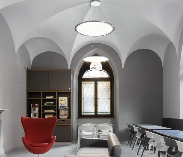 Discovery suspension lamp by Artemide