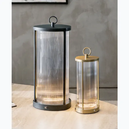 Giò Giò T table lamp by Riflessi